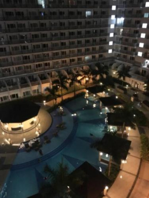 Suite at Shell Residences